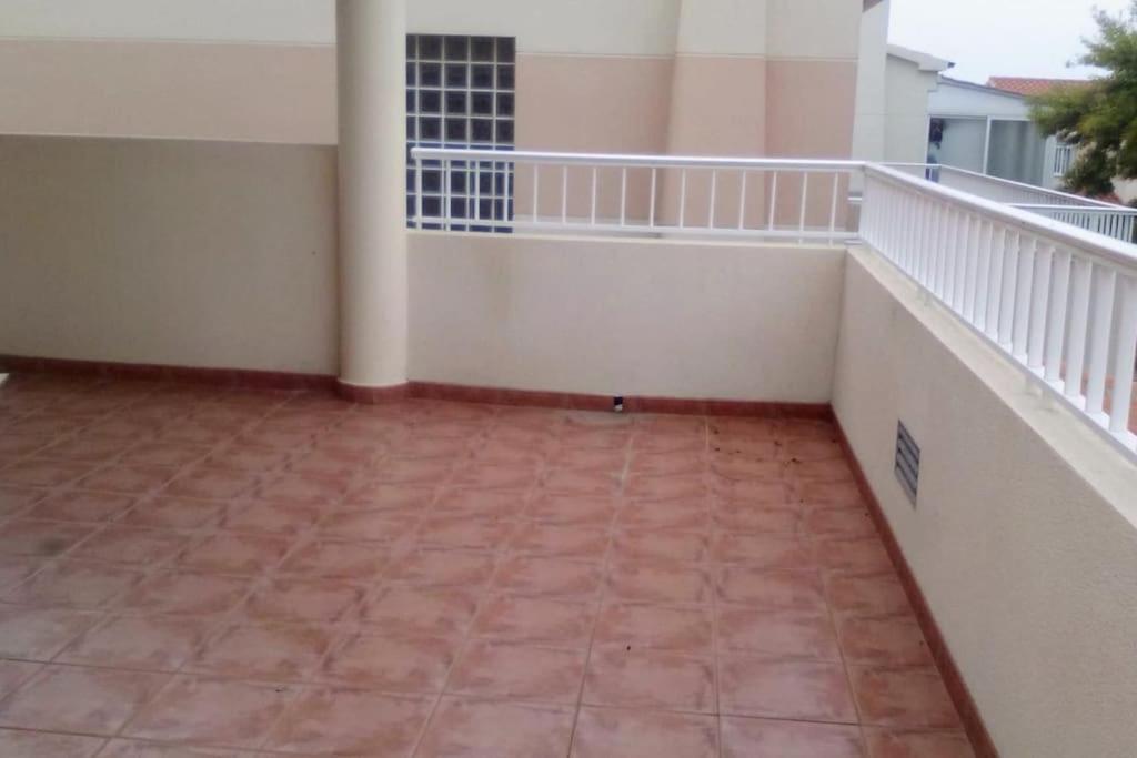 Independiente Con Vistas En Urbanizacion Privada *