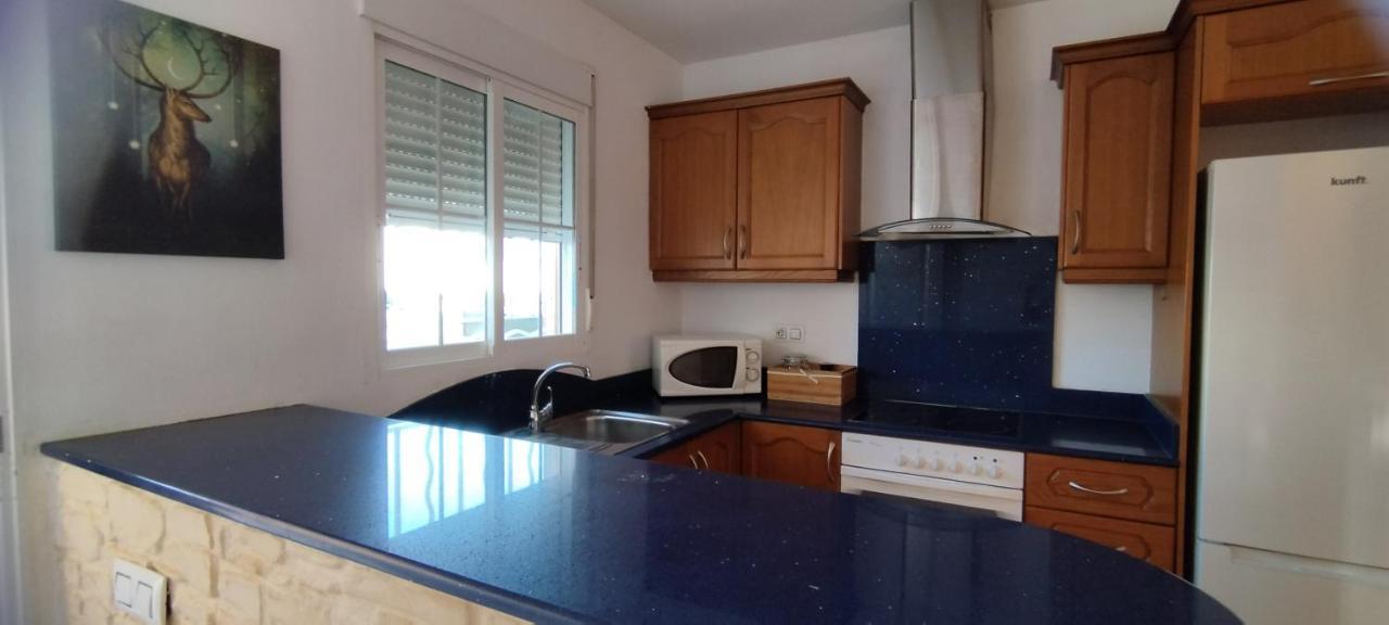 Independiente Con Vistas En Urbanizacion Privada Peñíscola